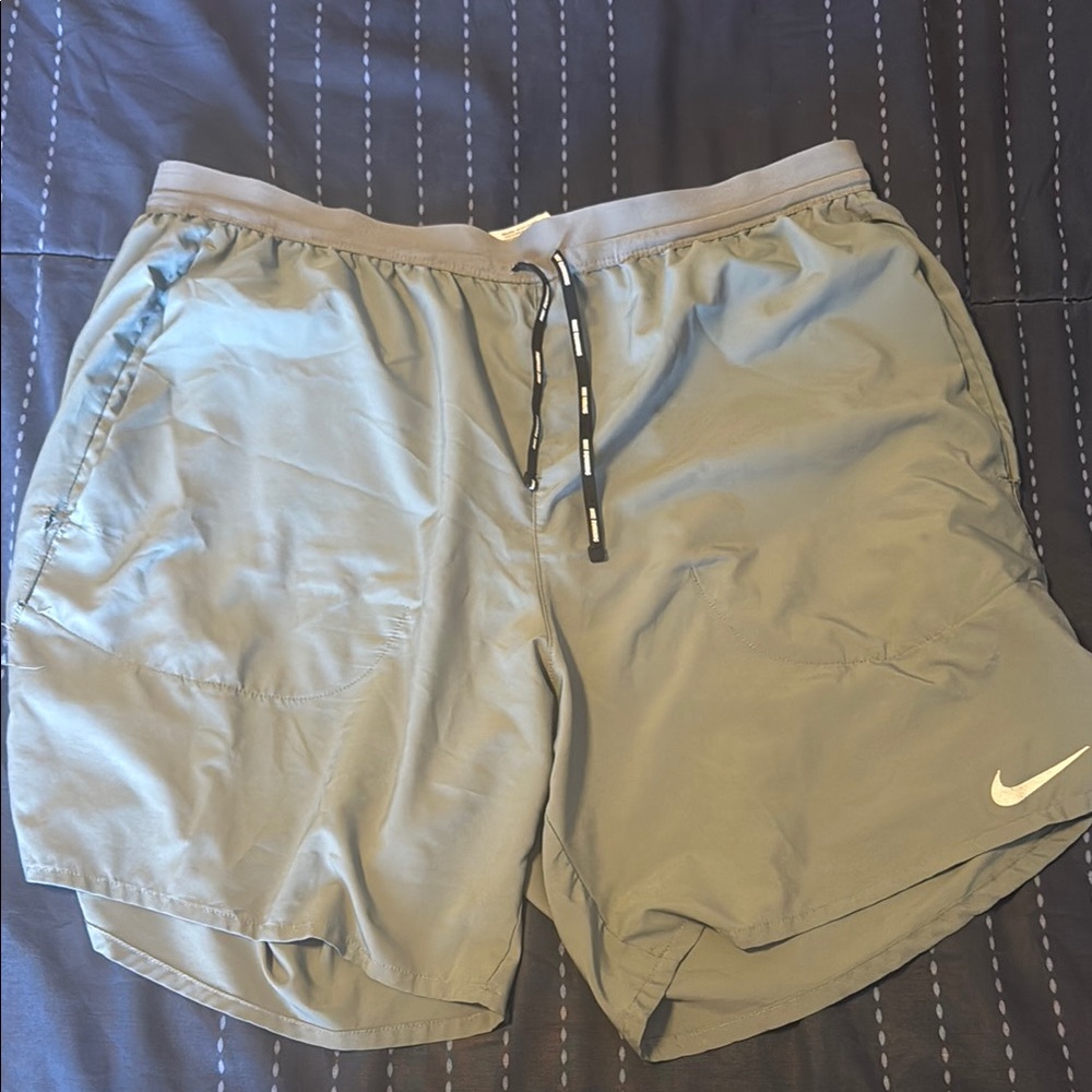 Gray Nike Shorts L